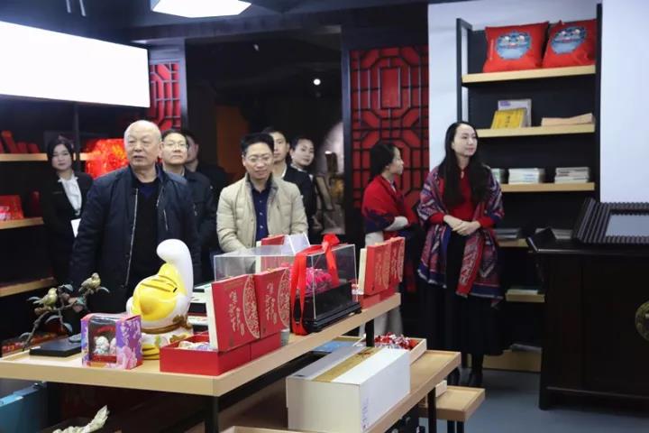 1511406794363650.jpg 4.jpg